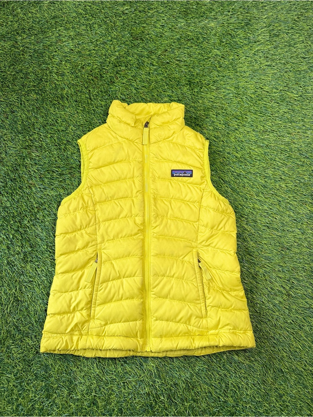 Patagonia Kids XS 5-6 Yellow Puffer Vest Full Zip Lightweight Down Vest